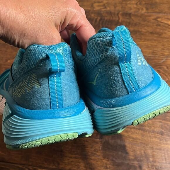 Hoka One Gaviota 2 Running Shoes, size 9 - Picture 7 of 11